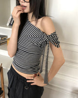 スリムフィットストライプキャップスリーブオフショルダーTシャツ