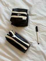 Clam round pouch _ Leather black