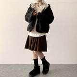 Disco Pop Duc Thick Sleeve Punching V-Neck Knit