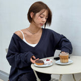 Bonnie Deep V-Neck Sweatshirts Navy