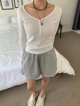 Button Fake V-Neck Ribbed Slim Tee (8c)