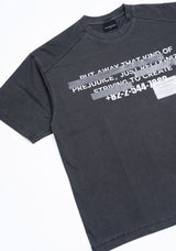 BBD 隠しスローガン ピグメント Tシャツ (チャコール)