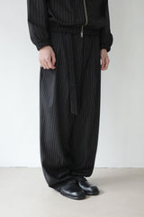 stripe belted slacks