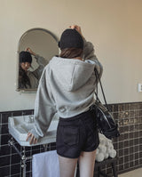 [U-BASIC] トムブラッシュド2Wayクロップフードジップアップ