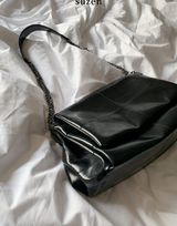 Pearl Square Chain Bag.