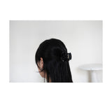 shy rose hair pin (2C)