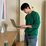 CLASSIC ROUND KNIT