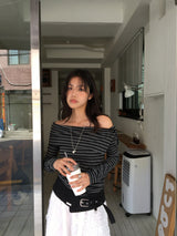Button-up off-shoulder t-shirt (2color)