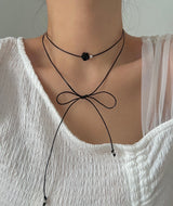 bn クラシックブラック牛革ローズロープストラップネックレス