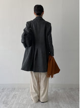 [Merino wool 90%] ステッチ襟付きハーフコート