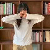 Lovmi Wave Half-Turtleneck T-Shirt 