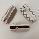 Clam round pencilcase _ Checkerboard mocha