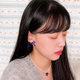 [MADE]ブルーリボンビーズピアス