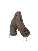 RELABEL Spatial Relationship (Cantilevered) Double-Layer Horizontal and Vertical Pleated Faux Two-Piece Loose Curved-Leg Trousers