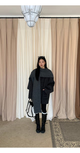 Charcoal quilted round muffler jacket
