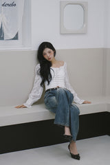 daisy punching strap frill blouse