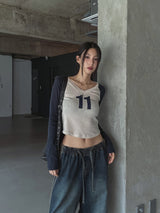 11 V-neck color matching raglan long sleeves