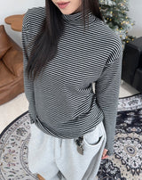 ロードストライプタートルネックTシャツ