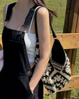 Leo Lapia Shoulder Bag