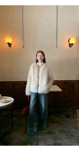 V-neck quilted ivory fur jacket