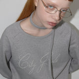 シティガールズスカーフスウェットシャツ