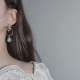 ゴールドフラワーズアンドコーラルブルーティアドロップピアス / Gold Flowers and Coral Blue Teardrops Piercing
