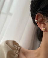 デイジーパステルフラワーポイントシンプルピアス / deii Silver 925 Daisy Pastel Flower Point Simple Earrings