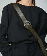 H-バックルバナナレザーバッグ / H-Buckle Banana Leather Bag (khaki)