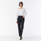 Womans Signature Stud Tapered Crop Fit Denim Pants Black