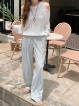 オフショルダースリットロングスリーブニット