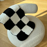 Curvy checkerboard mini rug - Black