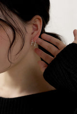 petit flower earring - silver