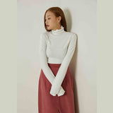 エボニーシャーリングタートルネックトップ/Ebony shirring turtleneck top (white)