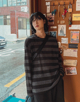 フォーシーズンシースルーストライプ長袖Tシャツ