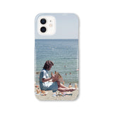 リーディングオンザビーチiPhoneケース/Reading on the beach (Matt)