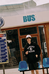 クラシックビッグロゴパーカ・ブラック［ユニセックス］/ Classic Big Logo Unisex Black Hoodie