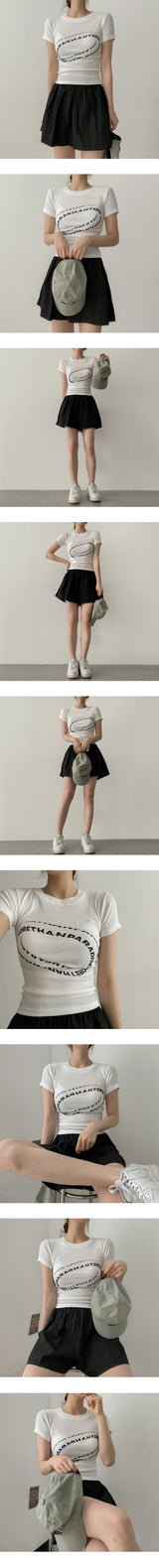 Wave Lettering Cropped Short-Sleeved T-Shirt
