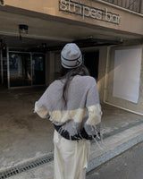 Tassel coloring stripe knit