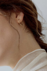 [14K] Slim Hoop Earrings (M)