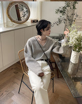 V-Neck Extended Sleeve Knit Top (6595753902198)