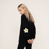[UNISEX] ELBOW White Flower Smile PK Collar Long Sleeve_Black (6690659762294)