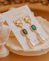 メルビーザキャットシリーズ - エメラルドスクエアアンドパールピアス / Melbie The Cat Series - Emerald Square and Pearls Piercing