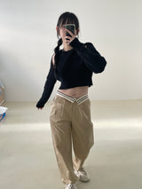 Waist point two tuck slacks