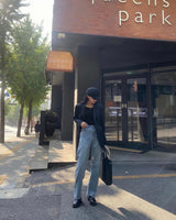 ストレートフィットバックポケットレザーパッチポイントブレットマークデストロイドデニムパンツ / STRAIGHT FIT BACK POCKET LEATHER PATCH POINT BULLET MARK DESTROYED DENIM PANTS [16624]