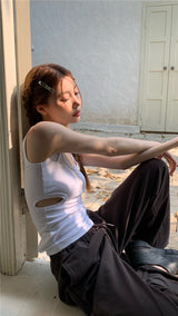 side split sleeveless top