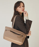 Leah Shoulder Bag_Beige (6646781083766)