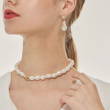 Shy bloom necklace (6586877968502)