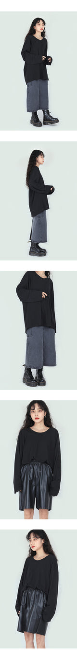オーバーサイズフィットUネックロングスリーブTシャツ / Oversized Fit U-Neck Long-Sleeved T-Shirt
