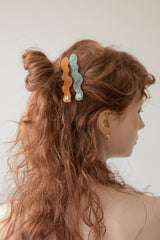 ウェービーマーブルヘアピン