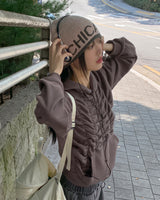 ボルトナッピングシャーリングプリーツクロップド長袖フーディーTシャツ